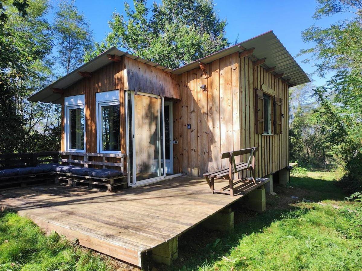Petit chalet dans le coeur des Pyrénées Ariegeoises in Lescure, Parc naturel régional des Pyrénées ariégeoises