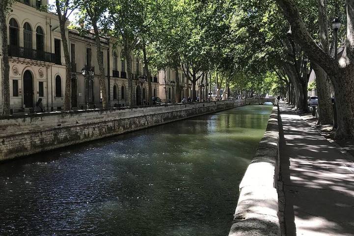 Appartement de vacances pour 4 personnes, avec jardin à Nîmes