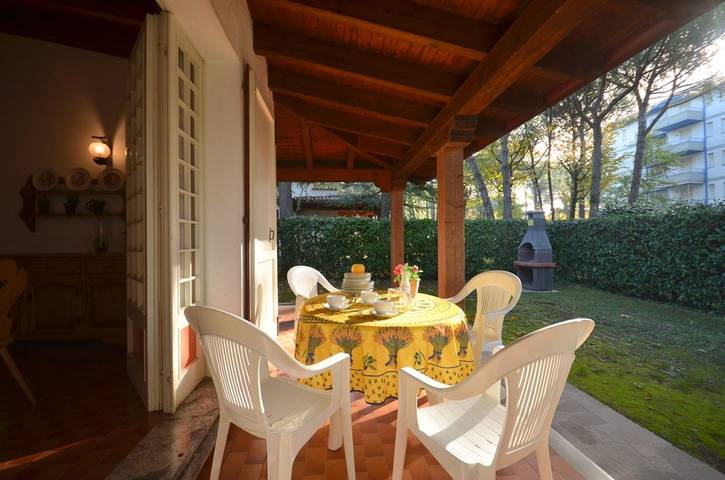 Ferienhaus für 4 Personen, mit Garten und Ausblick in Lignano Riviera
