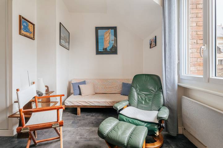 Appartement entier, Appartement 'Cancale Centre-ville - Mer' avec Wi-Fi et parking privé in Cancale, Baie du Mont-Saint-Michel