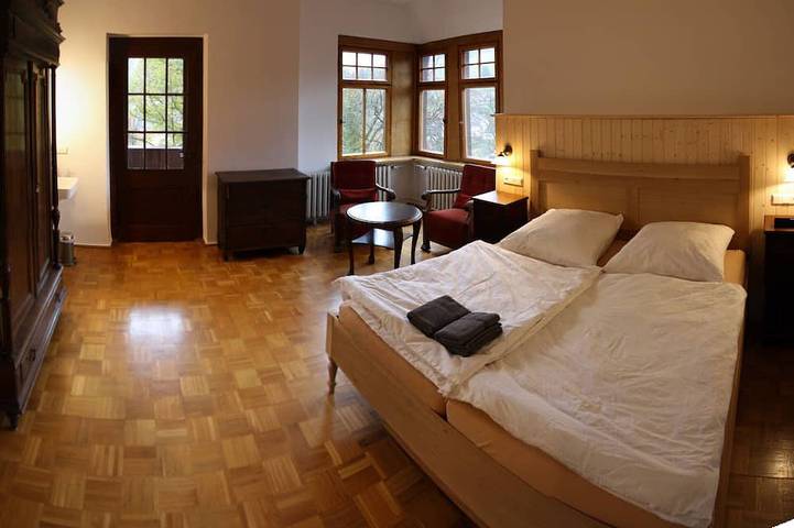 Schloss für 23 Personen, mit Terrasse und Garten in Schleusegrund - 4