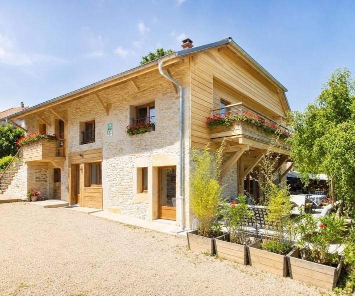Gîte pour 11 personnes, avec Terrasse dans Prémeyzel