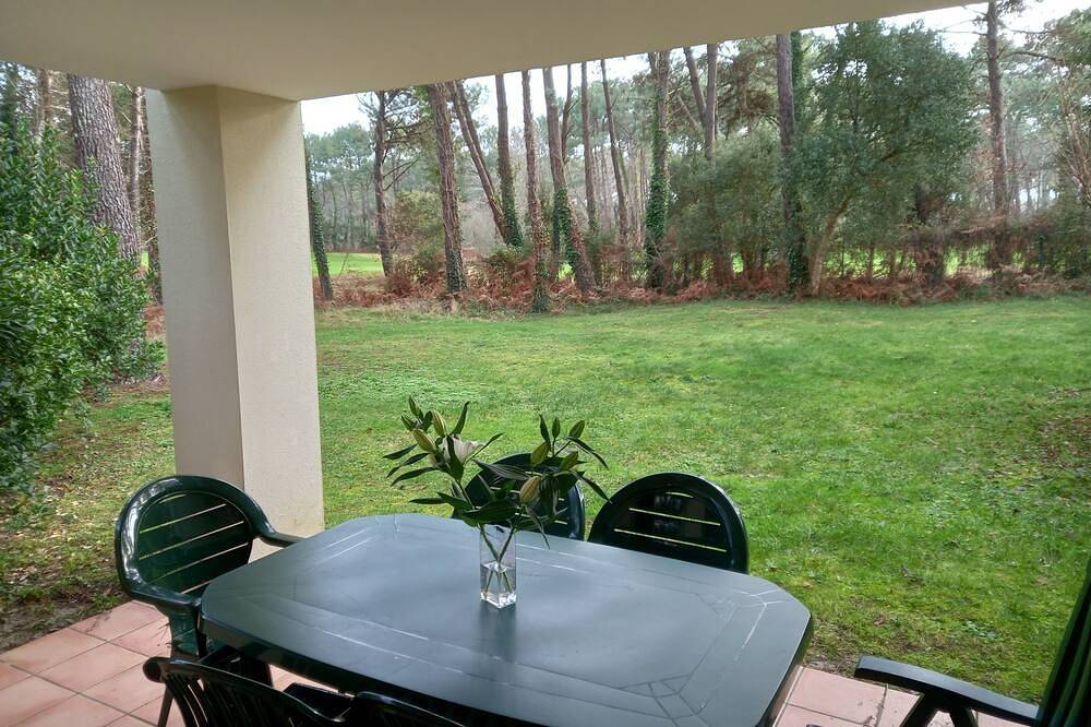 Ganze Wohnung, 3-room apartment with loggia, ground floor, in a residence with swimming pool in Soustons, Côte d’Argent