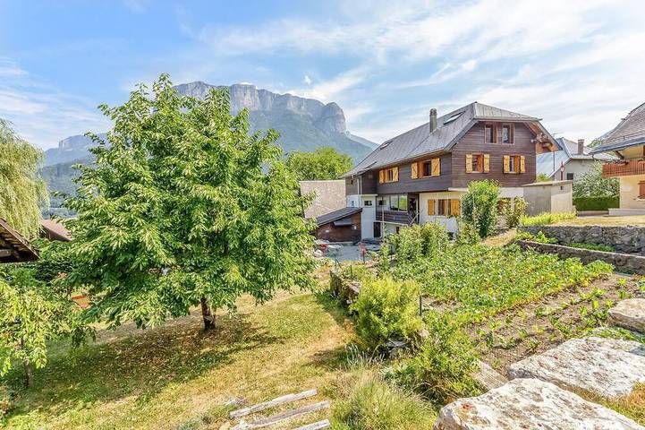 Location de vacances pour 16 personnes, avec jardin, animaux acceptés à Alex (Annecy)