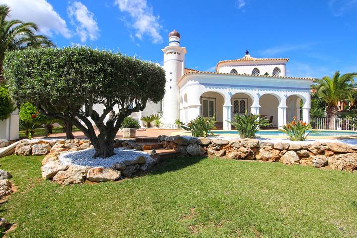 Casa rural para 4 personas, con jardín y terraza en Dénia