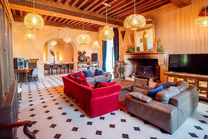 Gîte pour 2 personnes, avec piscine et vue ainsi que jardin et bassin pour enfant à Noyers - 3