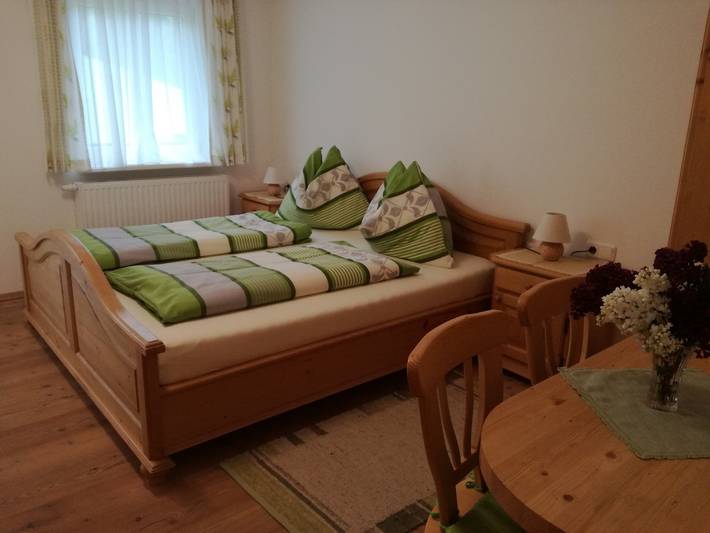 Urlaub am Moaserhof - Doppelzimmer "Hetzkogel" mit Balkon in Lunz am See, Mostviertel