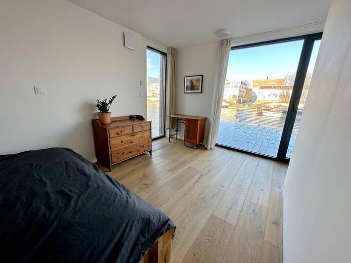 Villa für 10 Personen, mit Ausblick und Garten sowie Sauna in Prag - 4