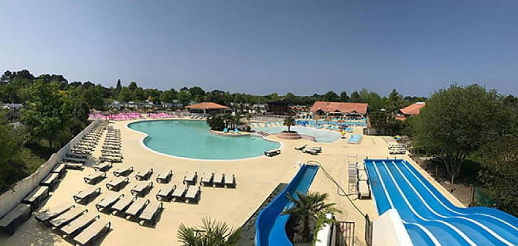 Location de vacances pour 8 personnes, avec terrasse et piscine à Gastes - 4