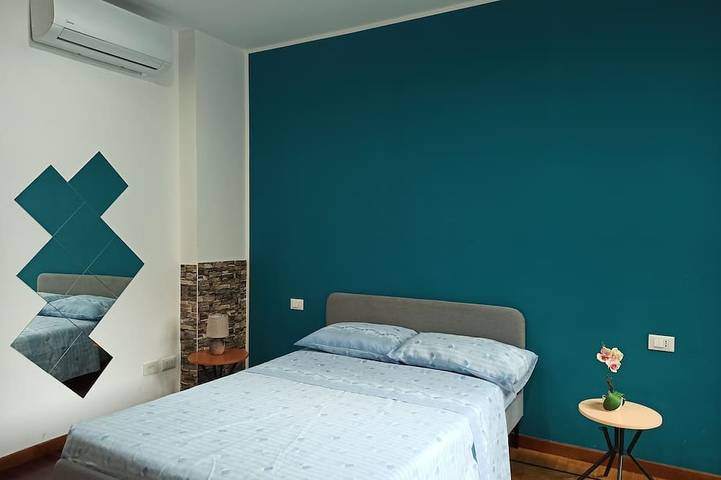 Apartamento entero, Renovated studio apartment by the sea - Co-Aaut in Savona (City), Savona