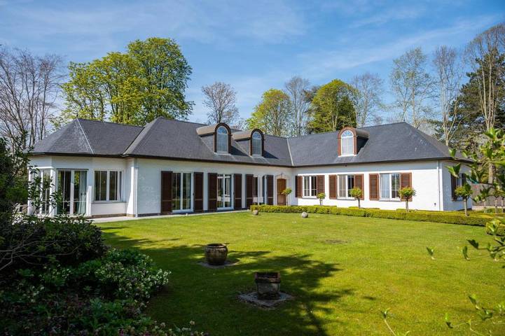 Location de vacances pour 12 personnes, avec jardin et vue ainsi que piscine et sauna à Deinze - 2