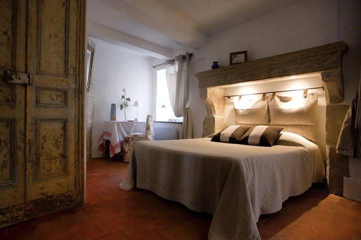 Location de vacances pour 31 personnes, avec jardin, animaux acceptés à Noyers - 3