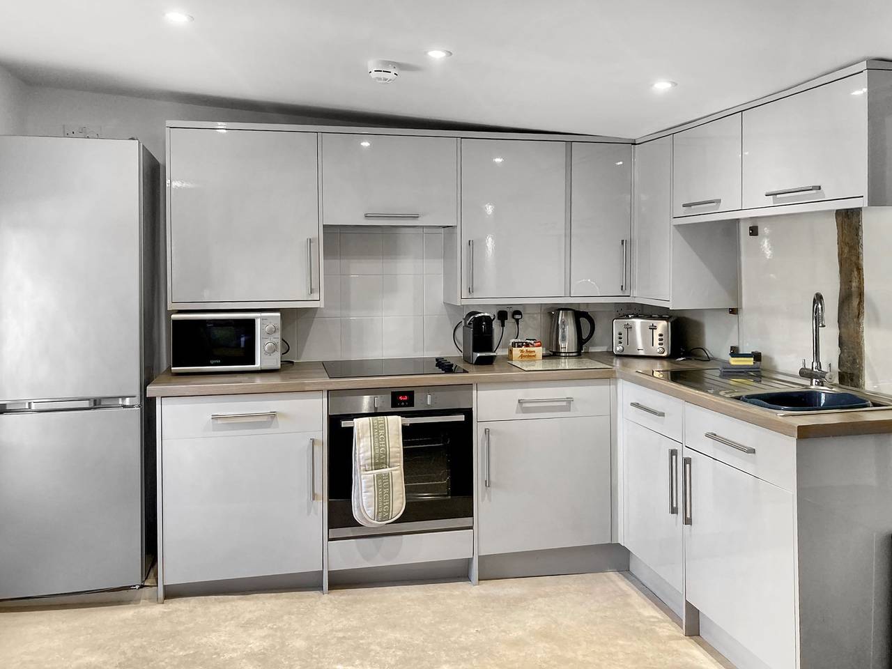 Entire apartment, The Friars Apartment, Eastbridge Hospital in Kent