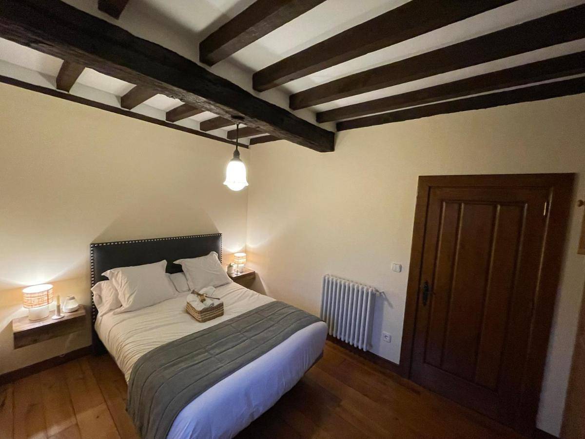 Casa Córdoba in Santa María de Cayón, Costa de Cantabria