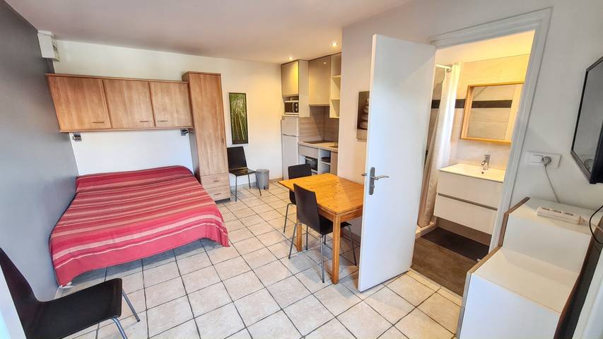 Gîte pour 2 personnes, avec terrasse, animaux acceptés dans La Bergerie - 4