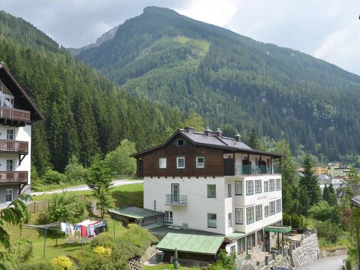 BnB für 2 Personen, mit Garten und Ausblick in Bad Gastein