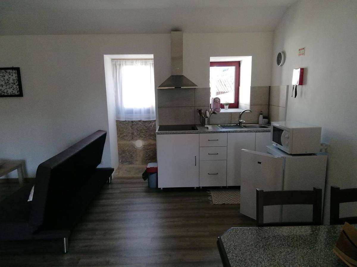 Apartamento inteiro, One-Bedroom Apartment in Entre Ambos-os-Rios, Distrito de Viana do Castelo