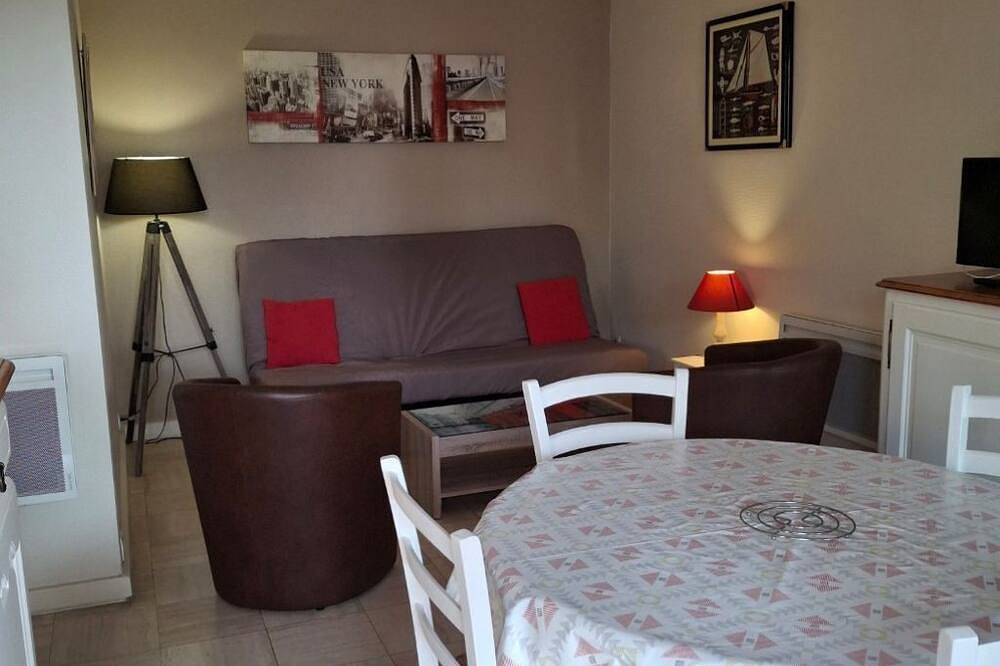 Ganze Wohnung, Wohnung mit Meerblick und Nauzan Strand- in Saint-Palais-sur-Mer, Côte de Beauté