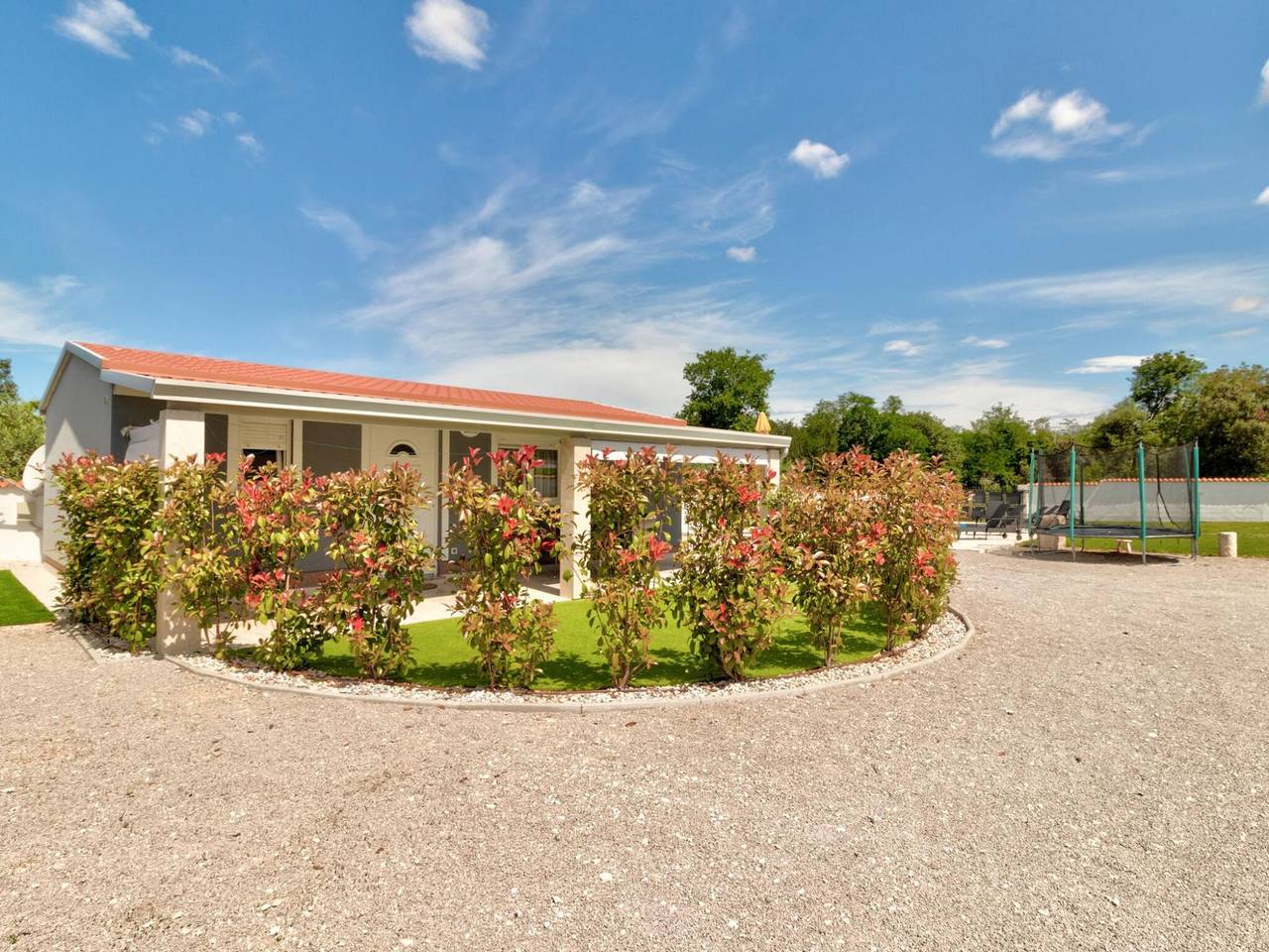 Cosy Holiday Home in Banjole near Pula City Centre in Banjole, Südküste Istrien