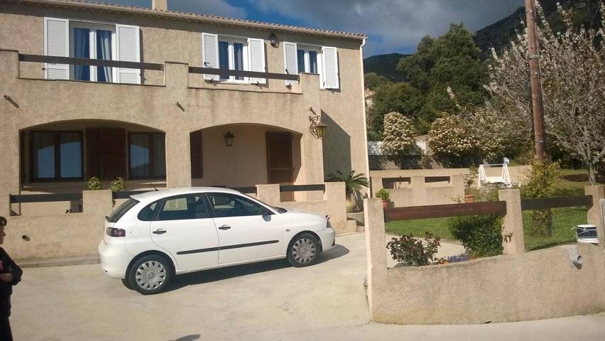 Location de vacances pour 5 personnes, avec jardin ainsi que terrasse et vue à Bastia - 4