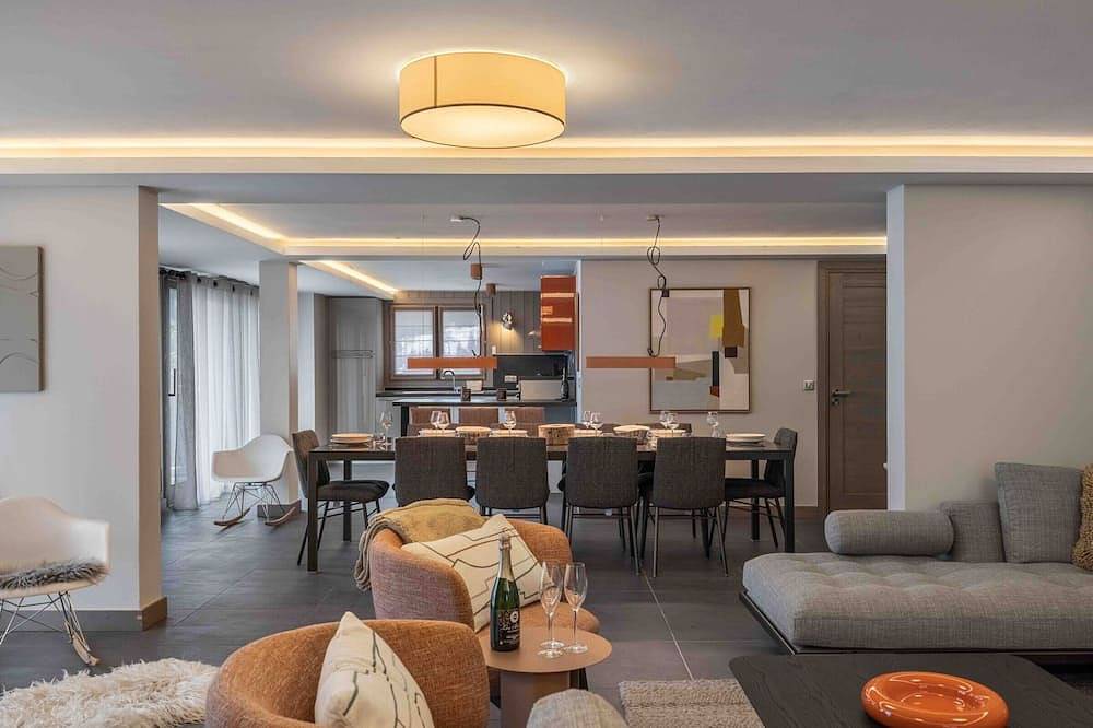 Ganze Wohnung, Abonda: Großzügige, stilvolle und designorientierte Wohnung in zentraler Lage in Courchevel 1650 (Moriond), Saint-Bon-Tarentaise