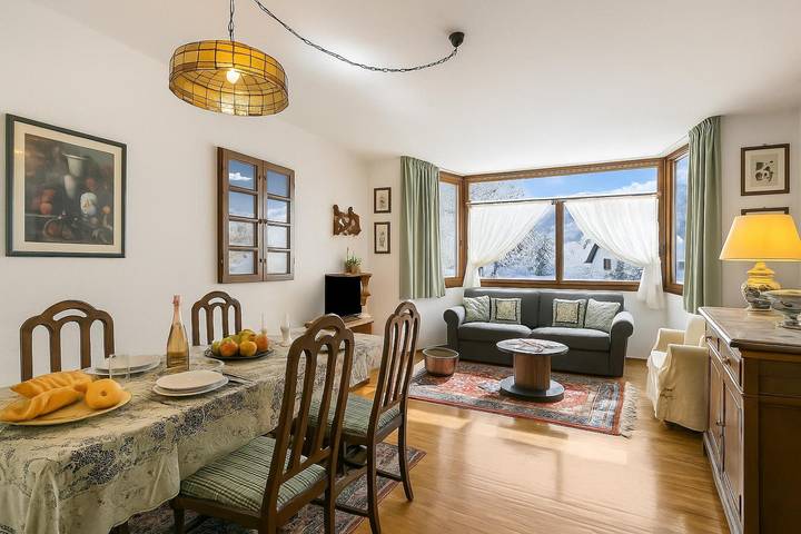 Apartamento entero, Appartamento Aricami with Balcony & Mountain View in Sestriere, Via Lattea
