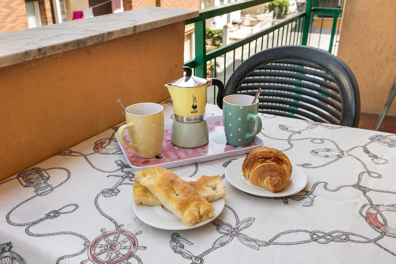 Entire apartment, Holiday Apartment Isophylla Standard with Balcony & Wi-Fi in Finale Ligure, Finale Ligure Municipality