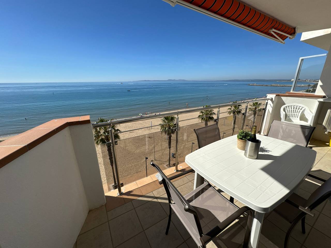 Appartamento intero, Appartamento vacanze per 4 persone con terrazza in Platja de Sant Margarida (Roses), Roses