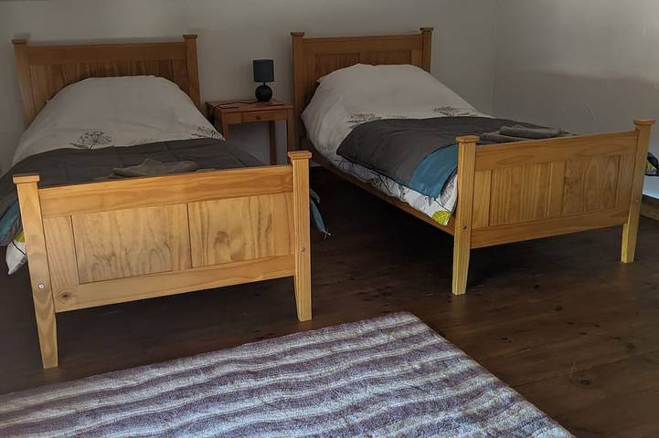 Location de vacances pour 6 personnes, avec terrasse ainsi que piscine et jardin à Saint-Colomb-de-Lauzun - 3