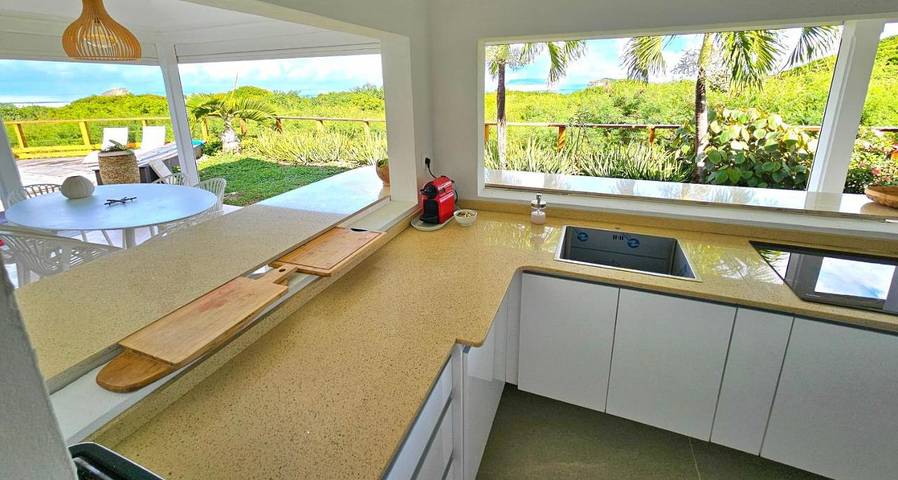 Location de vacances pour 6 personnes, avec jardin ainsi que piscine et vue dans Anse Tarare - 4