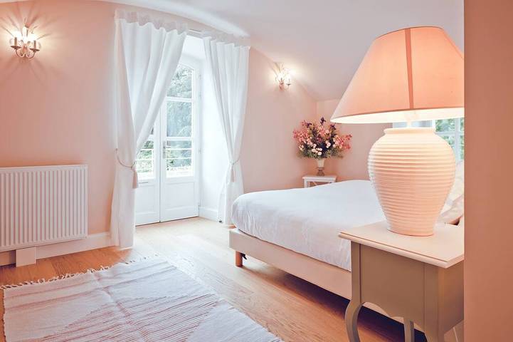 Location de vacances pour 6 personnes, avec piscine et jardin à Divajeu - 4