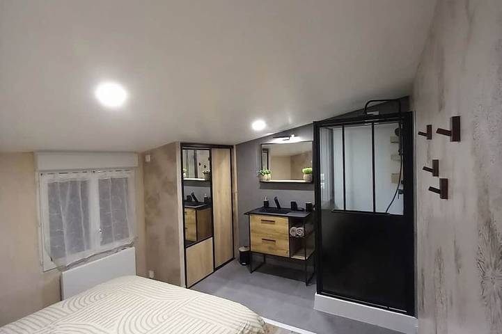 Location de vacances pour 3 personnes à Sarrant - 2