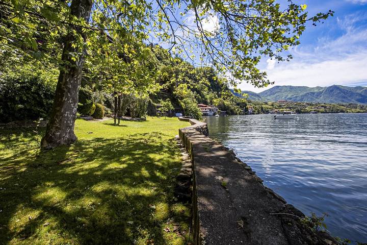Ferienwohnung für 4 Personen, mit Terrasse und Garten sowie Seeblick und Ausblick in Lago Maggiore (Lombardei) - 2