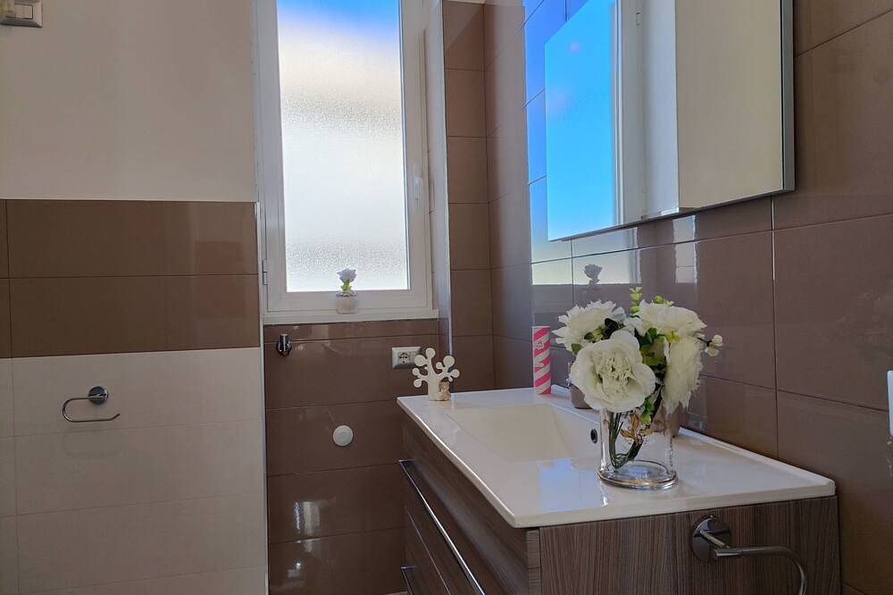 Pompeii Apartment Anna, central, with free parking. in Pompei, Vesuvio National Park
