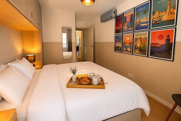 Entire apartment, Le Penthouse de Levallois in Levallois-Perret, Hauts-de-Seine