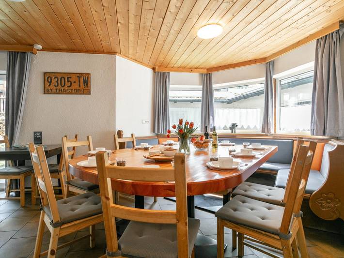 Ferienhaus für 20 Personen, mit Terrasse in Huben - 2