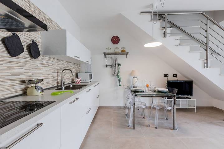 Appartamento intero, Pula Comfy Apartment w/ Private Parking in Pula Cagliari, Pula e dintorni