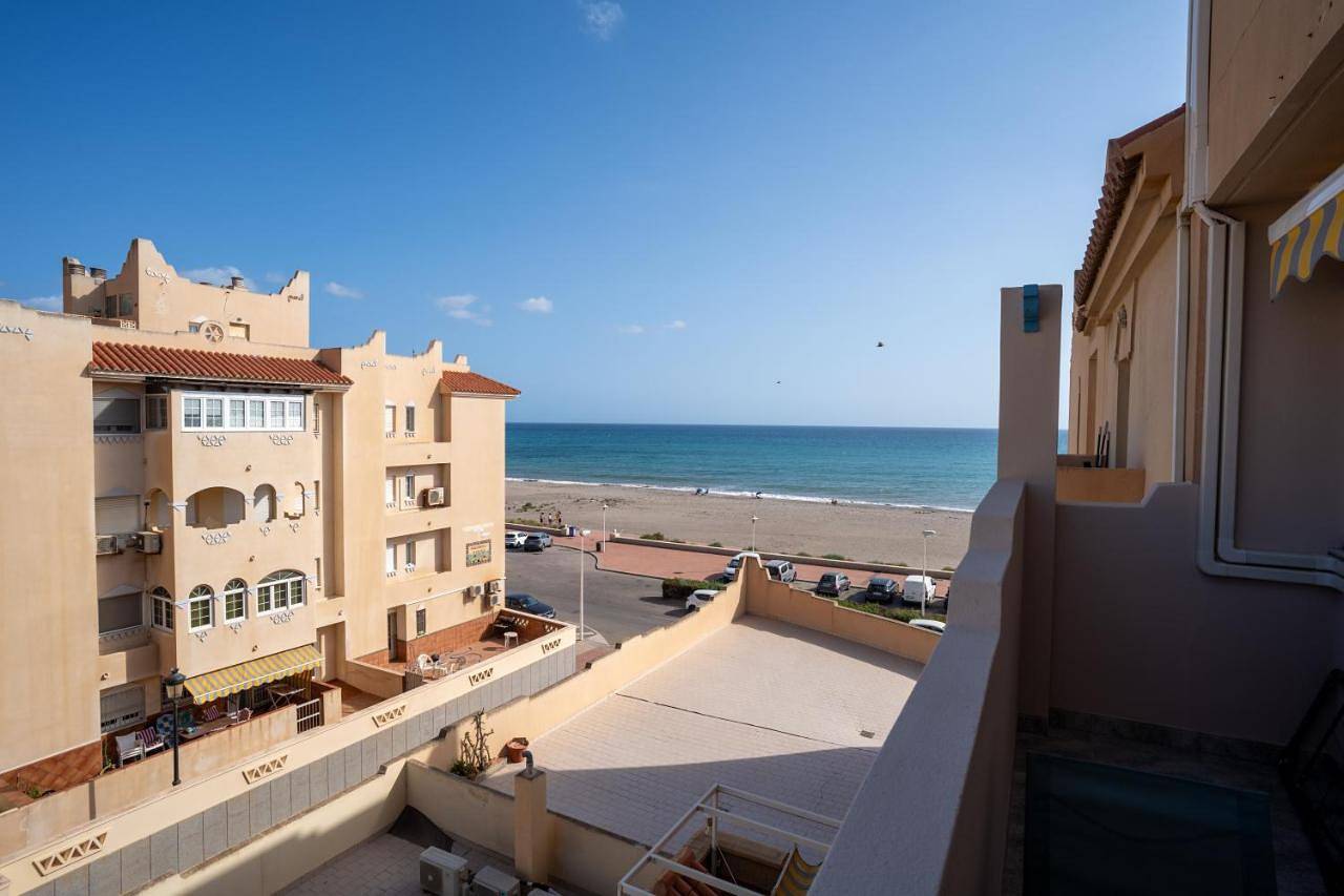 Apartamento entero, One-Bedroom Apartment in Playa de Torregarcía (Almería), Almería