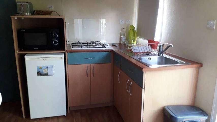 Mobil home pour 4 personnes, avec jardin à Arces - 3