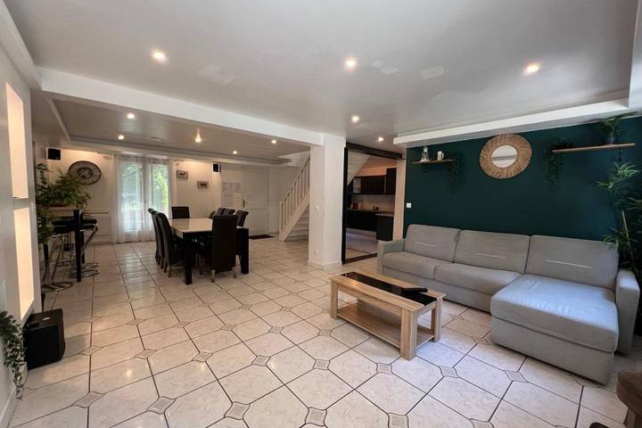 Villa pour 14 personnes, avec jardin, animaux acceptés dans Seine-et-Marne - 2