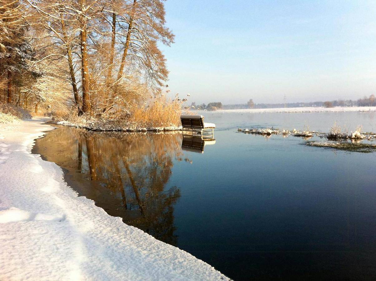 Glass Loft With Endless Water View in Buchholz (Aller), Aller-Leine-Tal