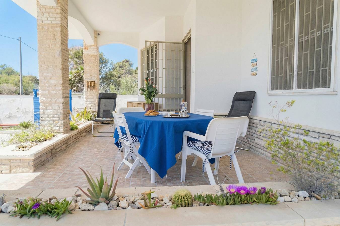 Villa Milon Near The Sea in Torre Rinalda, Lecce