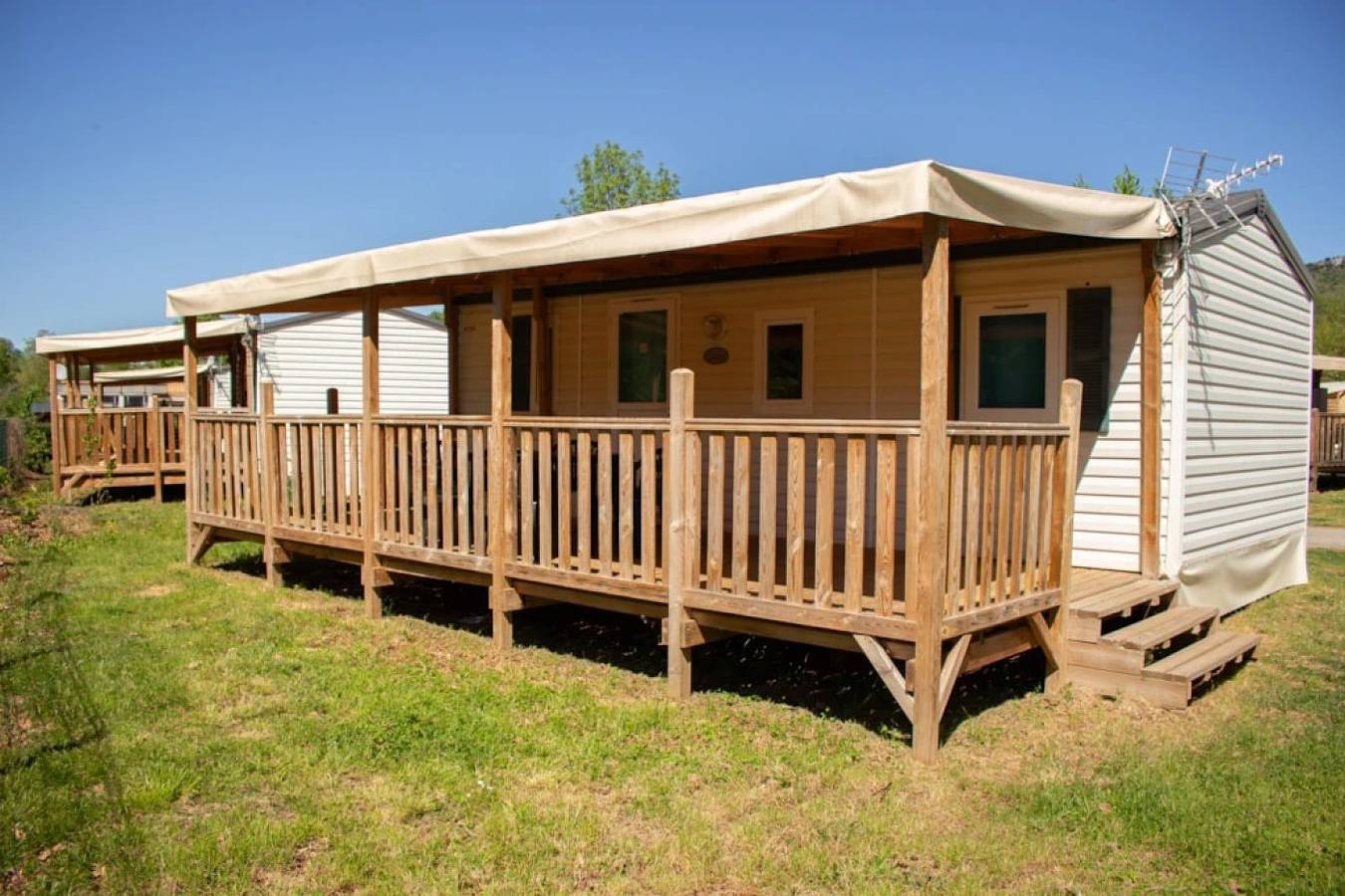 Camping 4 étoiles - Piscine  - ccbeeif in Foix, Ariège