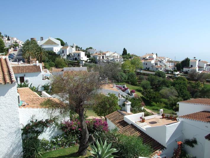 Ferienwohnung für 6 Personen, mit Kinderpool und Garten in Nerja - 2