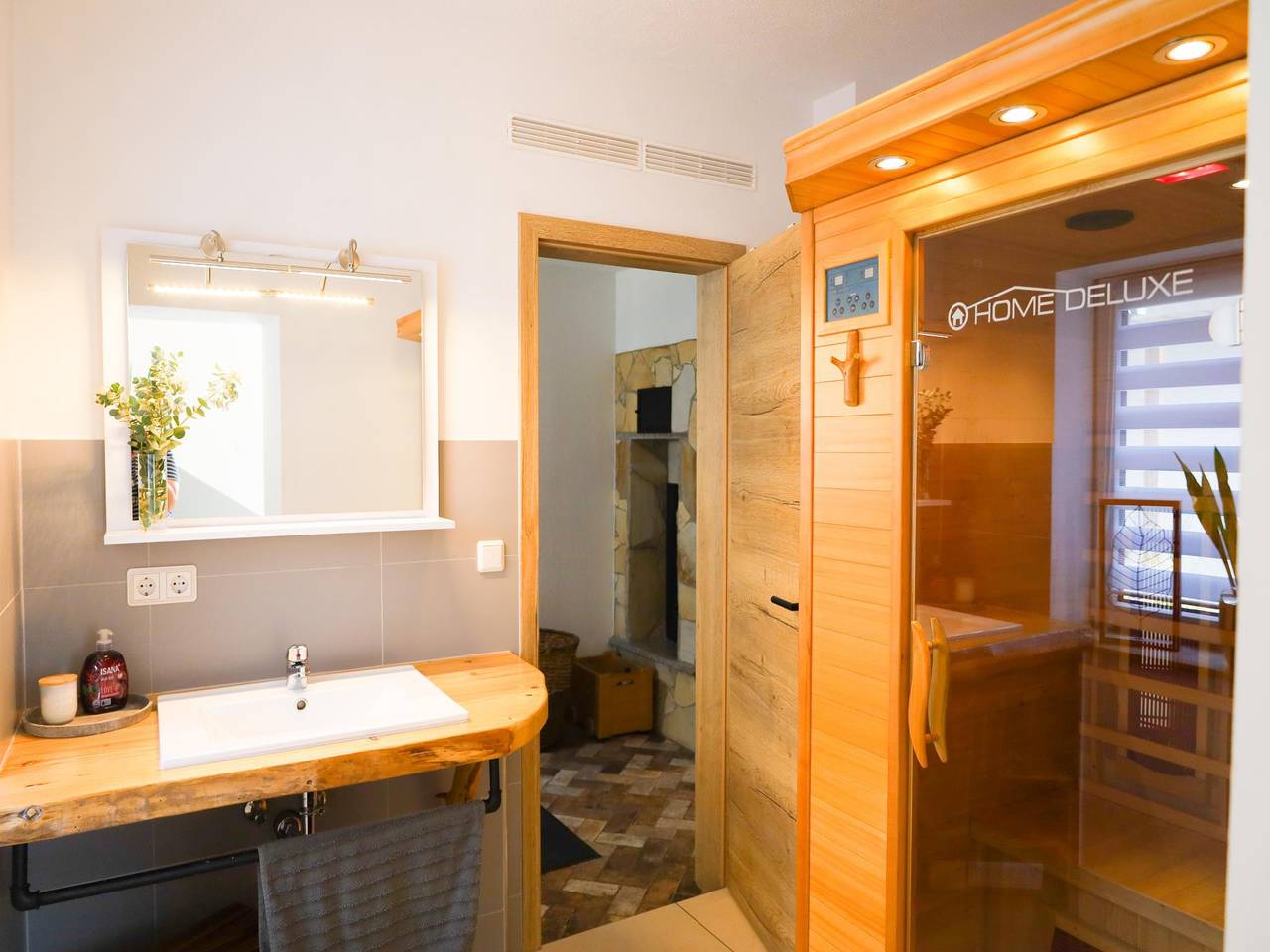 Ferienhaus im Harz mit Infrarotsauna & Whirlpool in Hüttenrode, Blankenburg