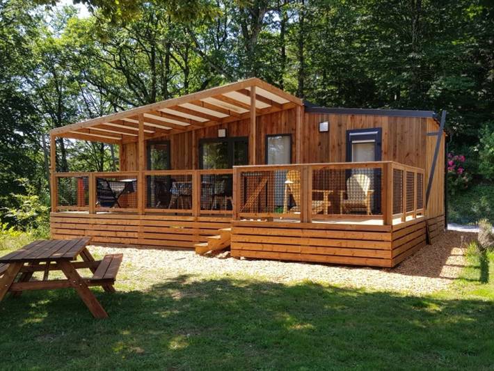 Camping für 4 Personen, mit Kinderpool am Tarn