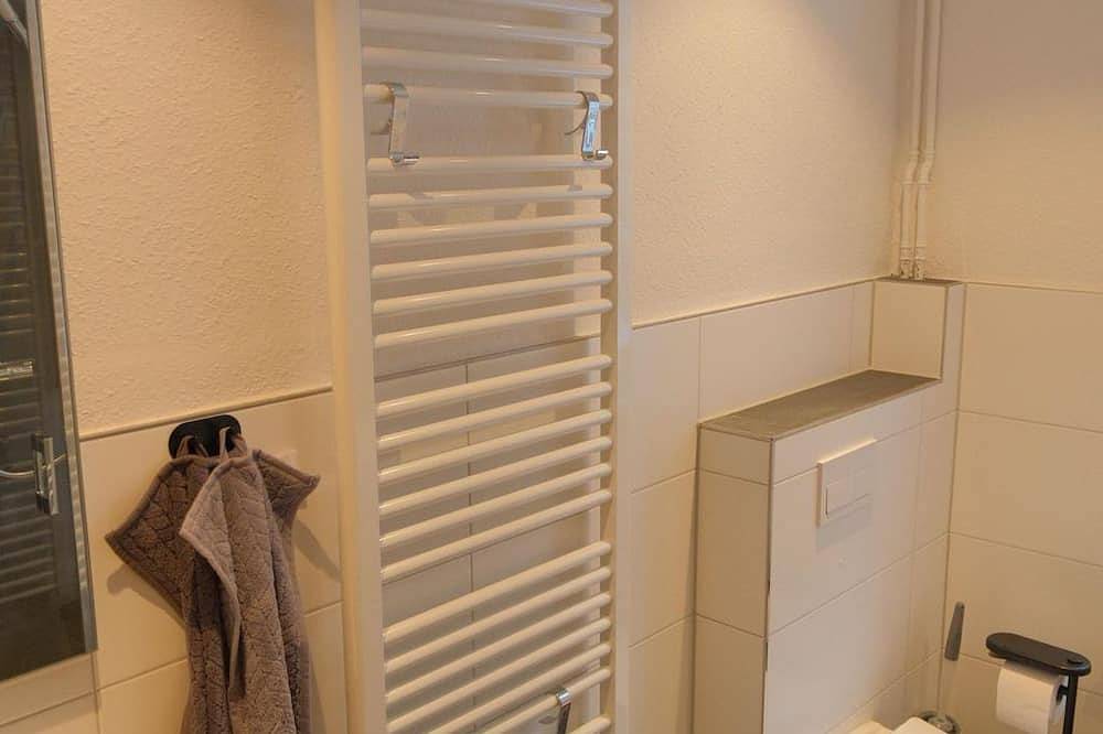 Ganze Wohnung, Gabis Ferienwohnung Zwickau - Appartement/Fewo, Bad, Wc in Zwickau, Chemnitz und Umgebung