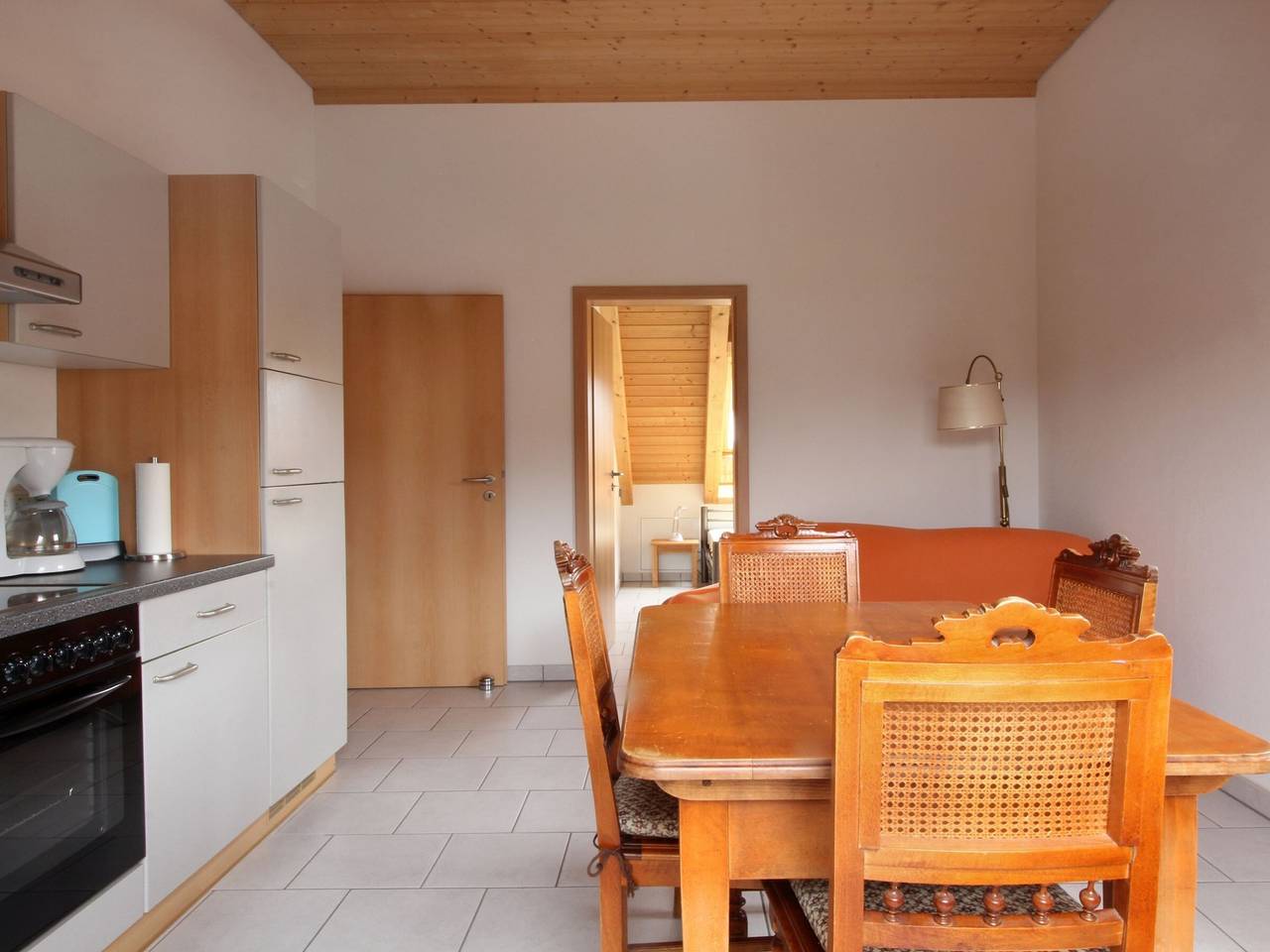 Ganze Wohnung, Ferienwohnung 'Graf' mit Gemeinschaftsterrasse, Gemeinschaftsgarten und Wi-Fi in Oberbergen, Vogtsburg im Kaiserstuhl