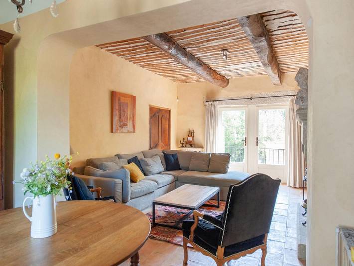 Location de vacances pour 12 personnes, avec balcon ainsi que piscine et jardin, animaux acceptés à Saignon - 2