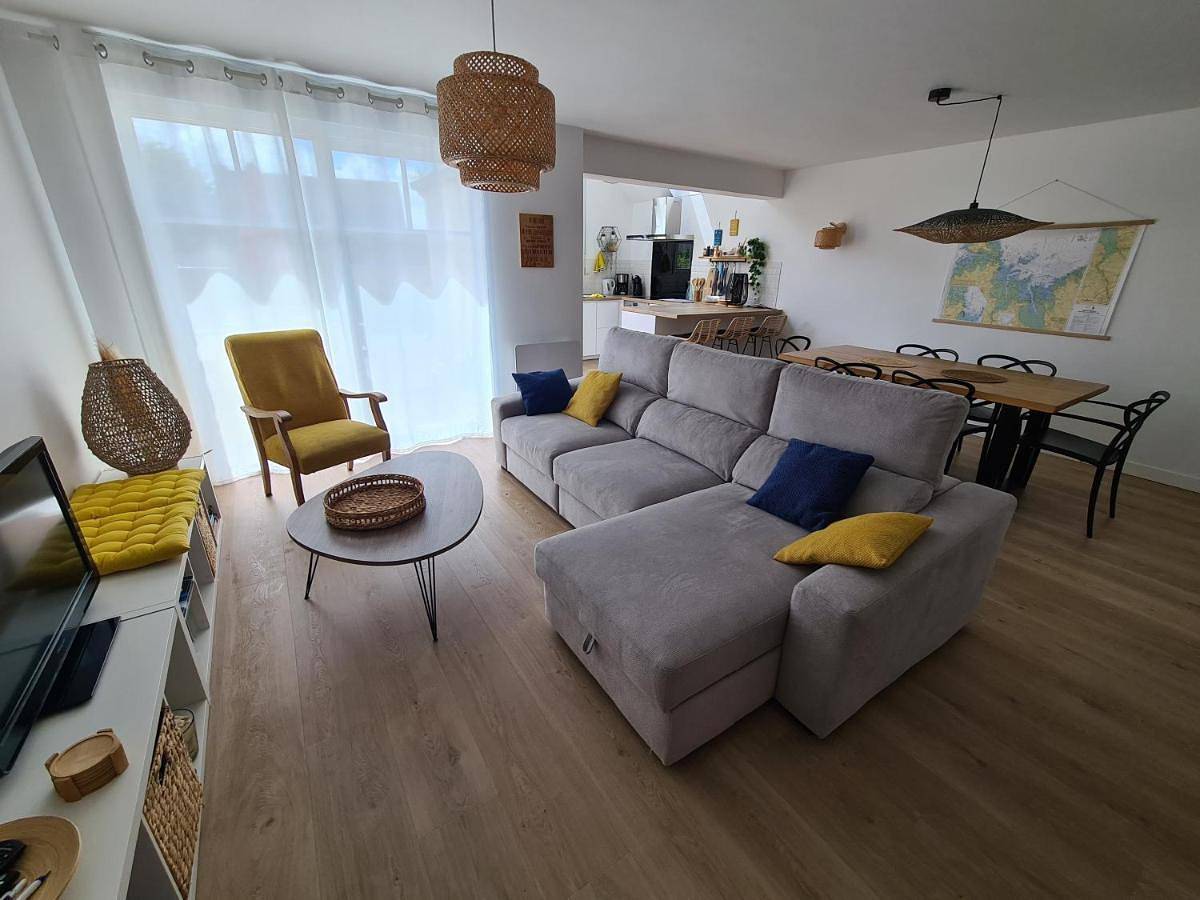 Maison Ile de Batz à 150m des plages in Île de Batz, Ceinture Dorée